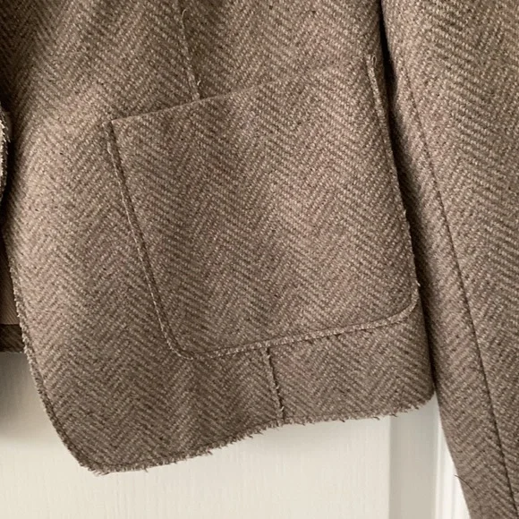NWT BANANA REPUBLIC Wool Blend Herringbone Ruffles Asymmetrical Jacket Size 8P